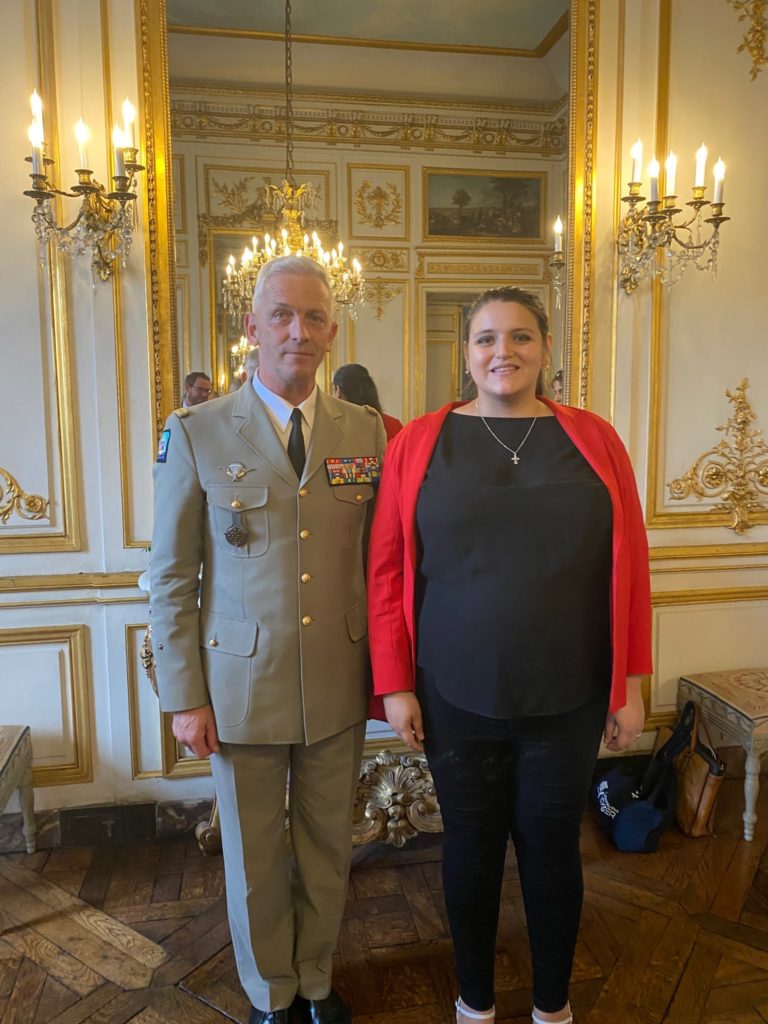 Louise Bautista et le général Lecointre